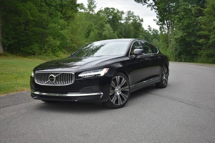 Private Transfer Minneapolis MSP Airport to Minneapolis or St.Paul by Car or SUV - Photo 1 of 10